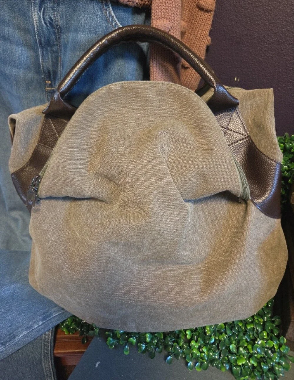 Classic Fashion spacious olive